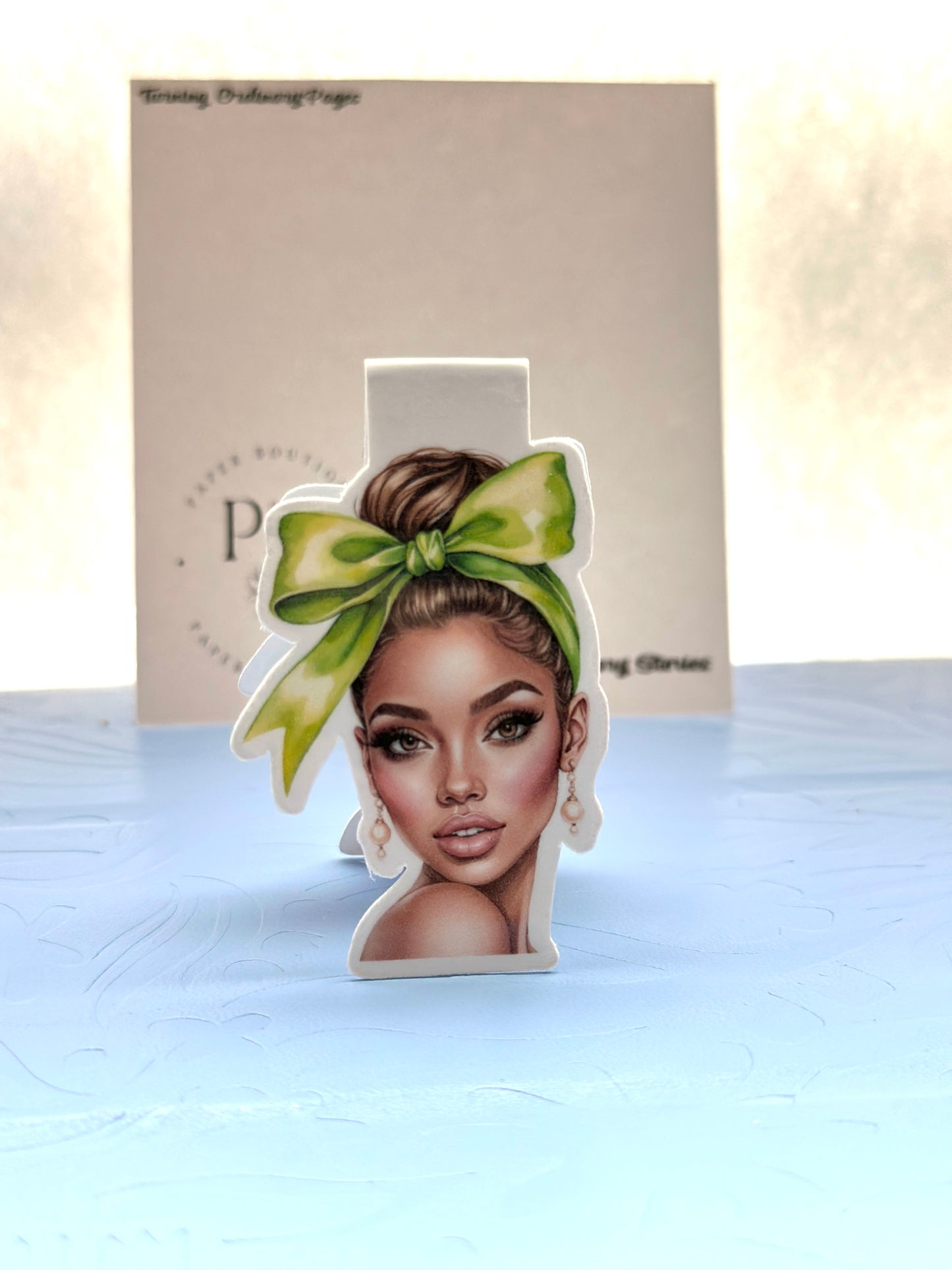 GLAM GIRL 2 MAGNETIC BOOKMARK